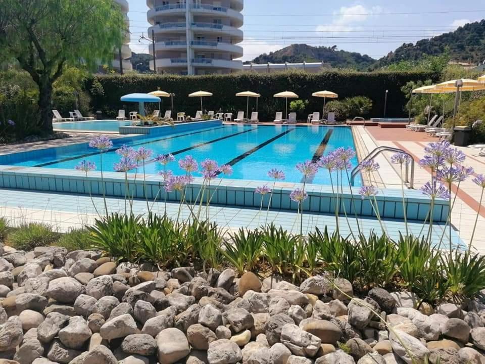 Residence Le Palme Grottammare Zewnętrze zdjęcie